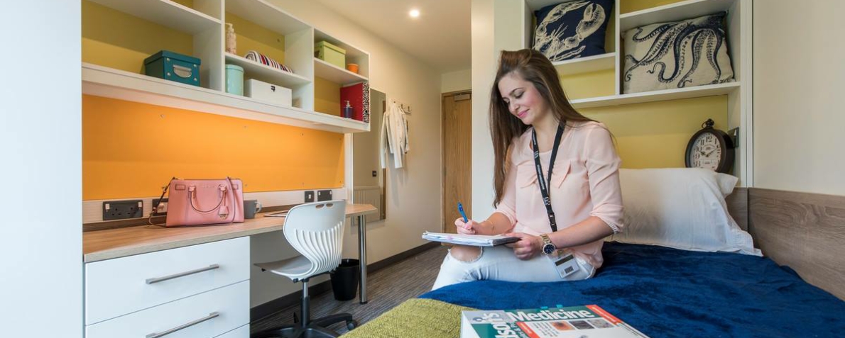 Study Bedroom at UEA's Hickling/Barton House designed by LSI Architects