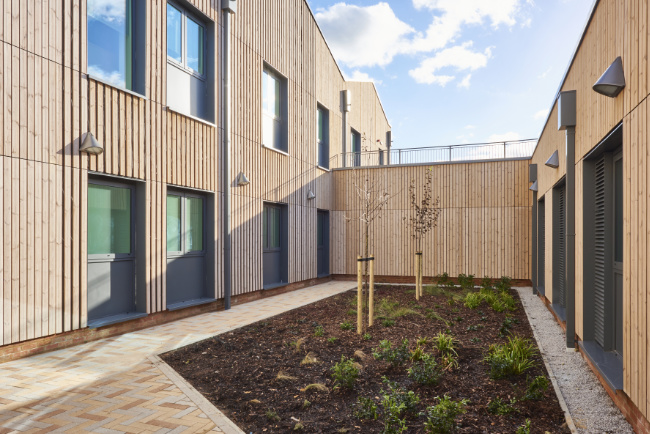 LSI-Architects-Edenbridge-Memorial-Health-Centre